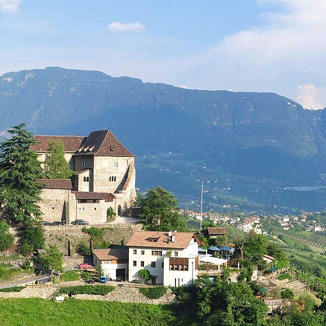 Dorf Tirol - Schloss Tirol